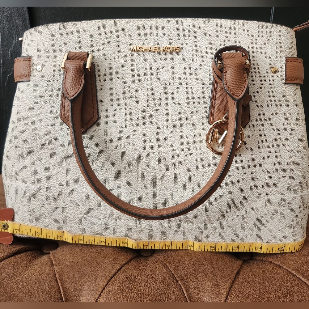 Michael Kors Lynn vanilla handbag/crossbody purse - Picture 11 of 12